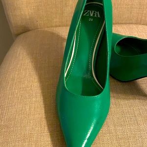 Shamrock green heels from Zara never worn